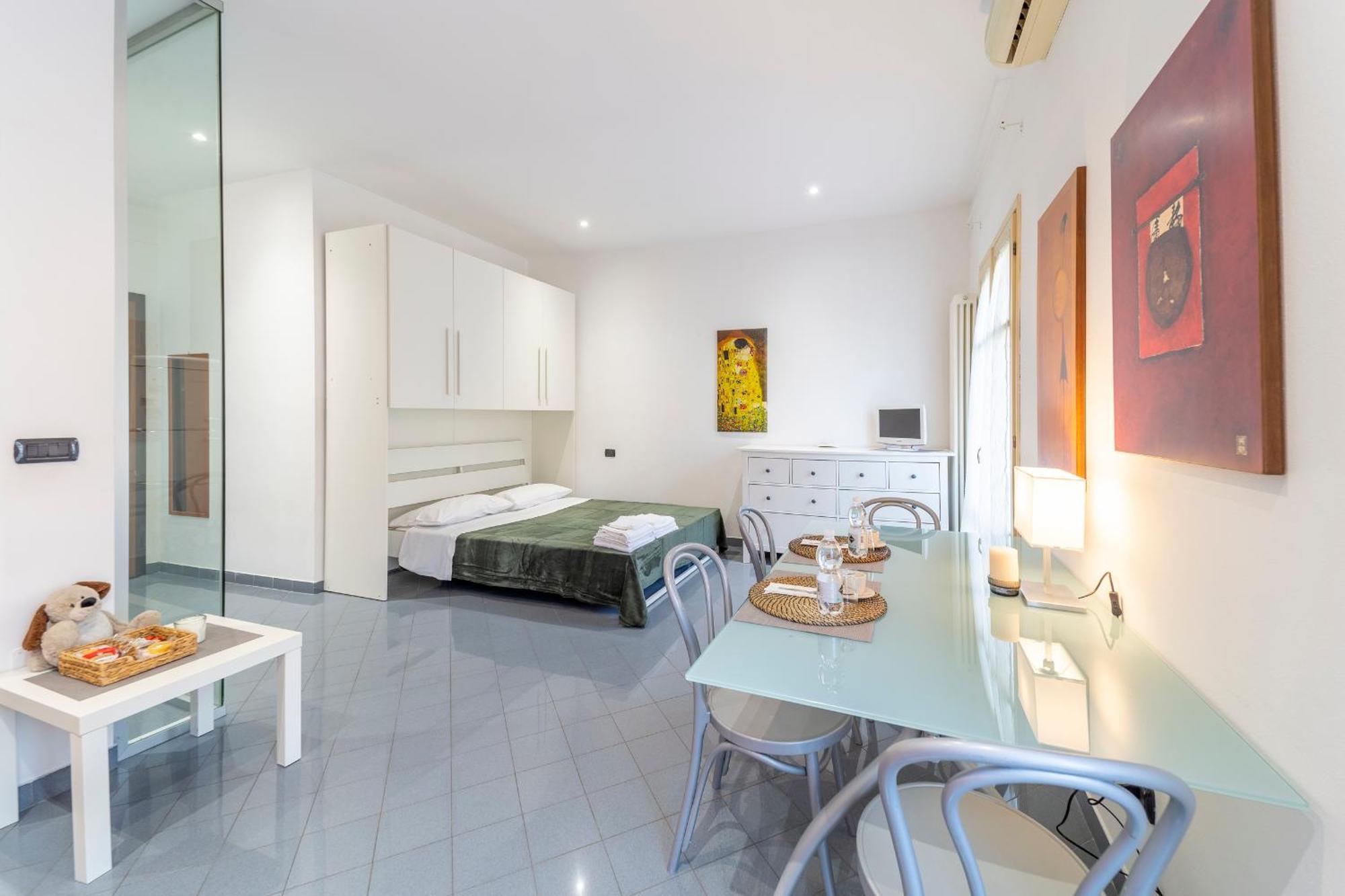 Falcon House - Nel Cuore Di