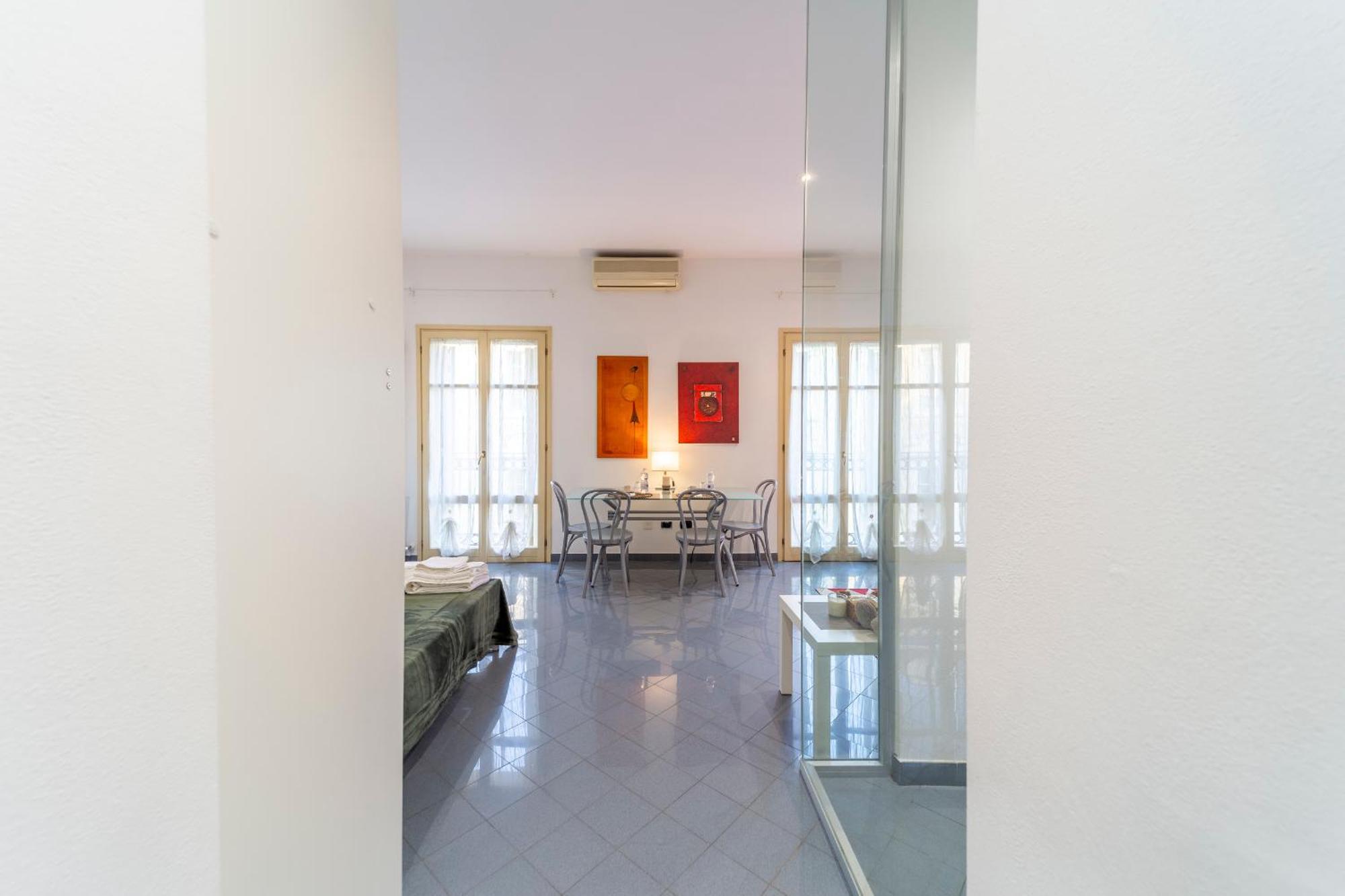 Falcon House - Nel Cuore Di Apartamento Parma